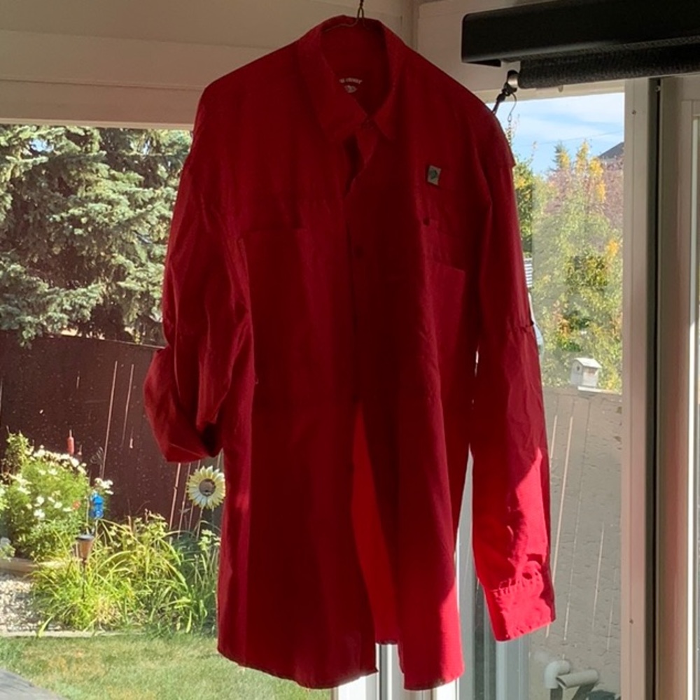 REEL LEGENDS FISHING SHIRT MEDIUM RED
